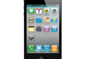Apple iPhone 4S 16GB “Factory Unlocked” Black and White Smartphone