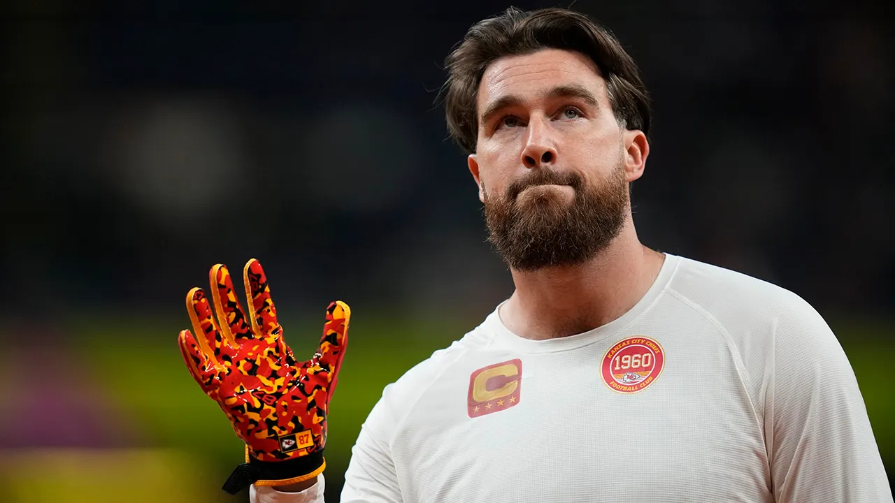 Travis Kelce’s former teammate reveals locker room reaction to 2016 dating show